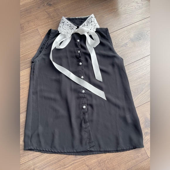 SHEIN Sleeveless Blouse - Picture 1 of 3